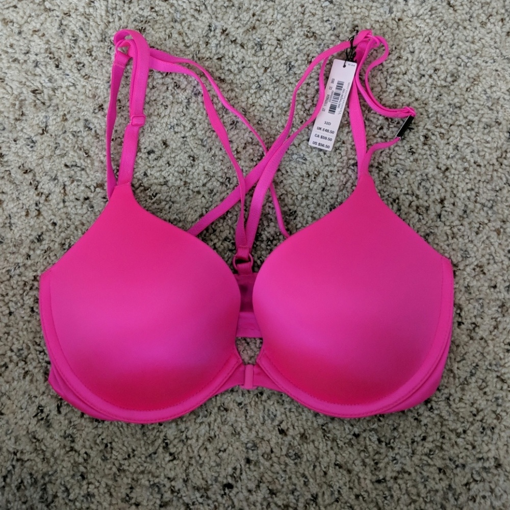Victorias Secret Very Sexy Pushup Bra 32D BNWT